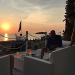 Parco Corallo Di Fronte Al Mare Diamante